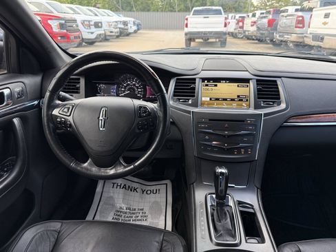 Used 2016 Lincoln MKS FWD image 21