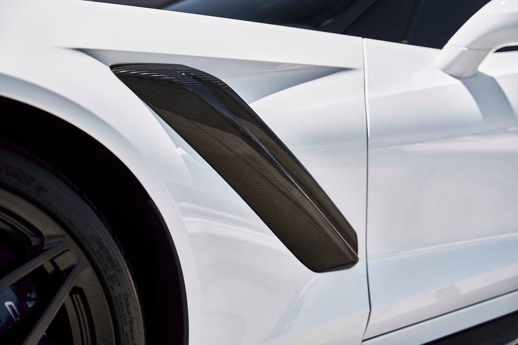 Used 2019 Chevrolet Corvette ZR1 RWD image 12