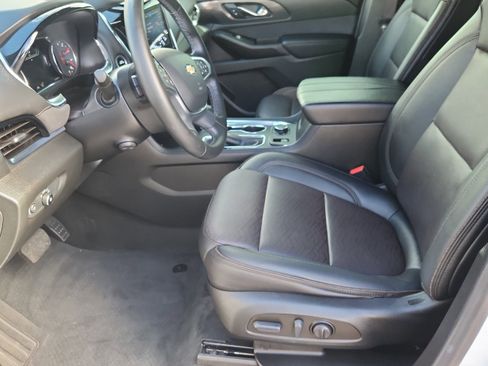 Used 2023 Chevrolet Traverse High Country AWD/4WD image 8