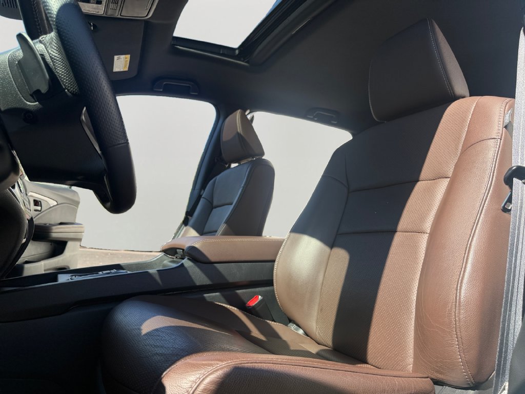 Certified 2025 Honda Passport EX-L image 23
