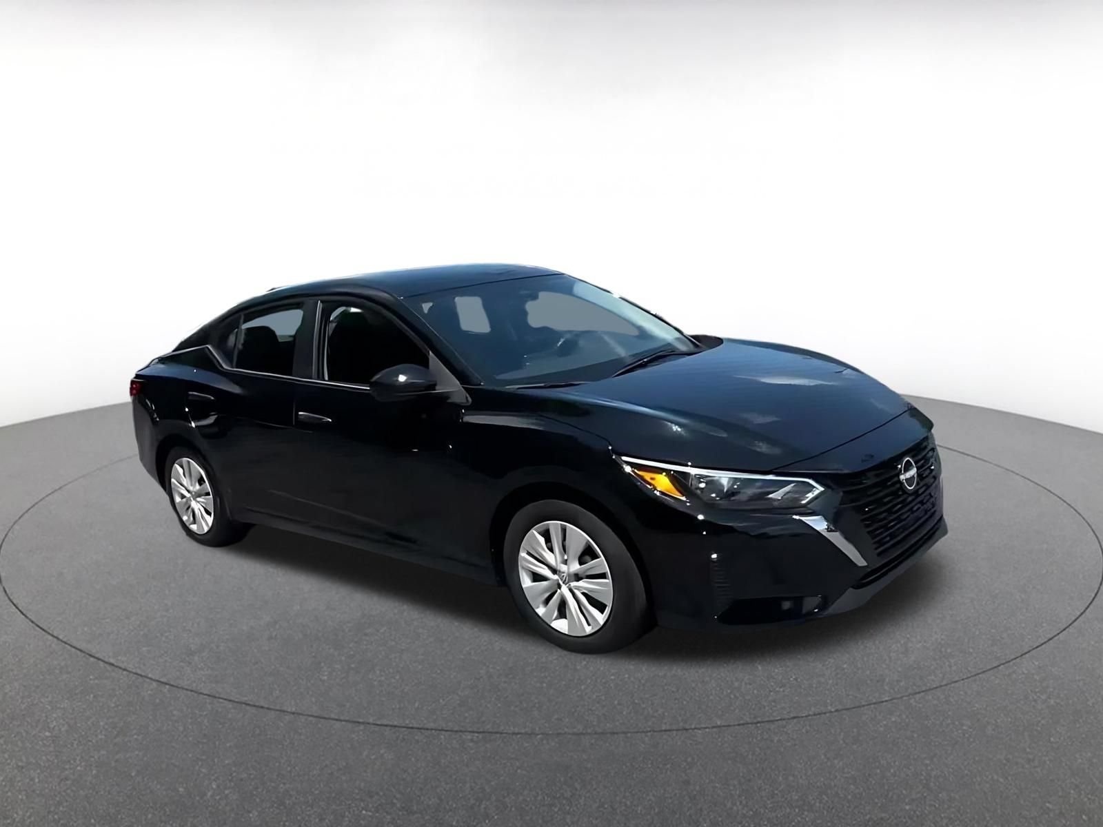 Used 2025 Nissan Sentra S FWD image 2