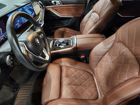 Used 2024 BMW X5 xDrive40i w/ Climate Comfort Package image 31