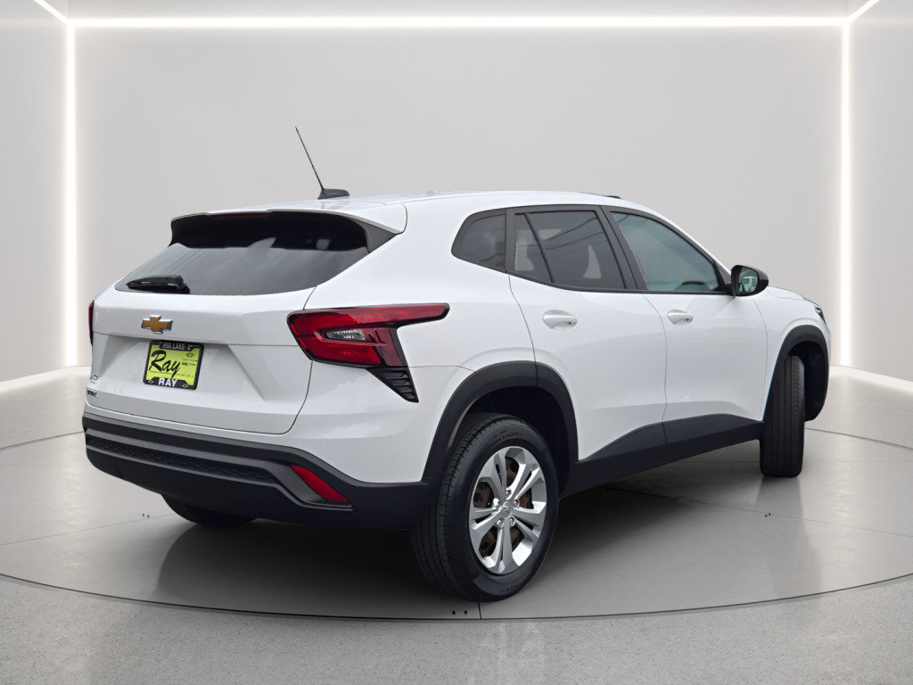 Certified 2024 Chevrolet Trax LS FWD image 13