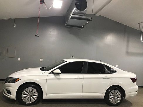 Used 2019 Volkswagen Jetta S FWD image 6