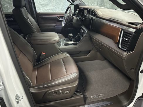 Used 2023 GMC Sierra 1500 Denali w/ Technology Package image 7