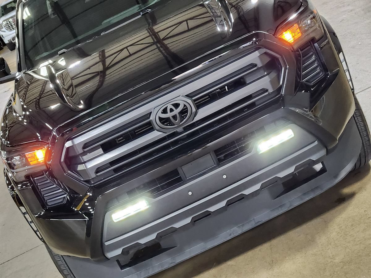 Used 2025 Toyota Tacoma SR5 RWD image 19