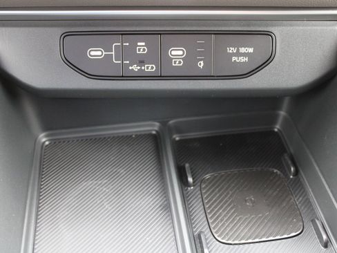 New 2026 Kia Carnival EX FWD image 45