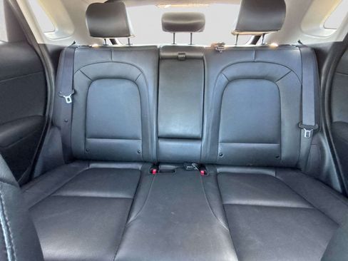 Used 2022 Hyundai Kona Limited AWD/4WD image 9