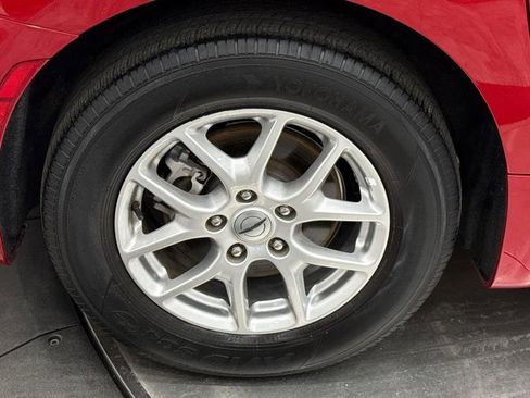 Used 2024 Chrysler Pacifica Touring-L image 87