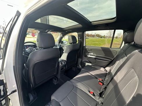 Used 2026 Mercedes-Benz GLB 250 4MATIC image 18