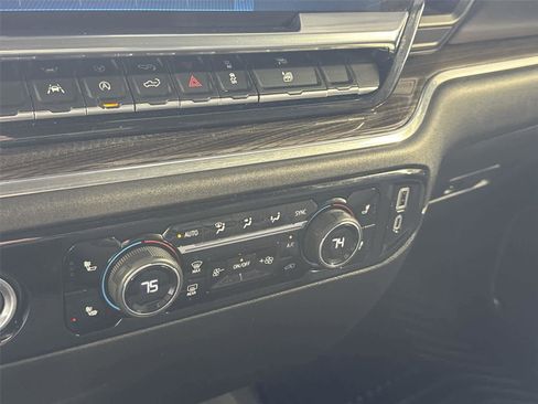 Used 2024 Chevrolet Silverado 1500 LT AWD/4WD image 19