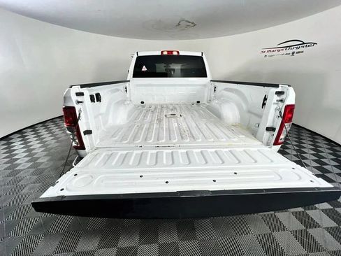 Used 2023 RAM 3500 Tradesman w/ Chrome Appearance Group AWD/4WD image 24