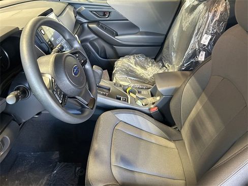 Used 2025 Subaru Crosstrek 2.0i Premium image 10