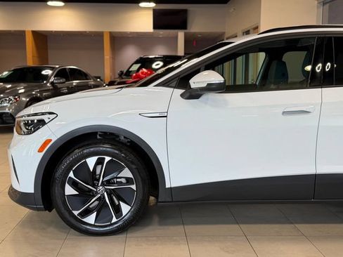 Used 2022 Volkswagen ID.4 Pro RWD image 7