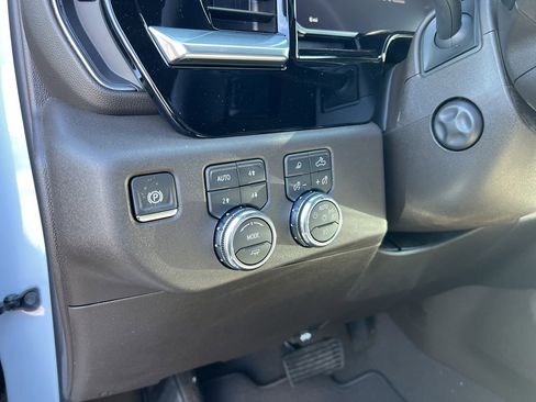 New 2026 GMC Sierra 1500 SLT w/ SLT Premium Package image 27