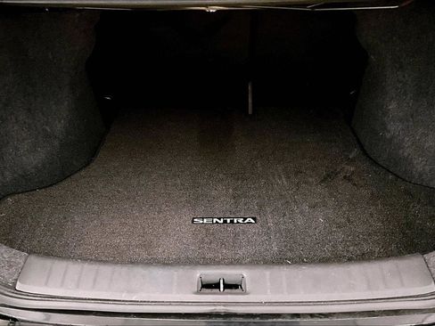 Used 2013 Nissan Sentra SR w/ Driver Pkg image 33