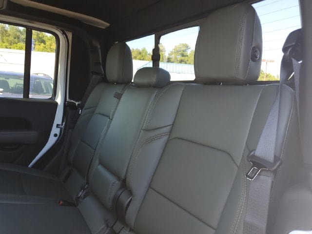 New 2027 Jeep Gladiator Mojave AWD/4WD image 19