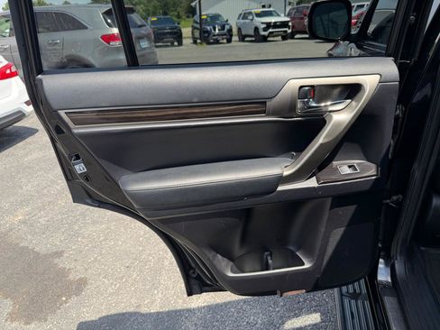 Used 2015 Lexus GX 460 AWD/4WD image 18