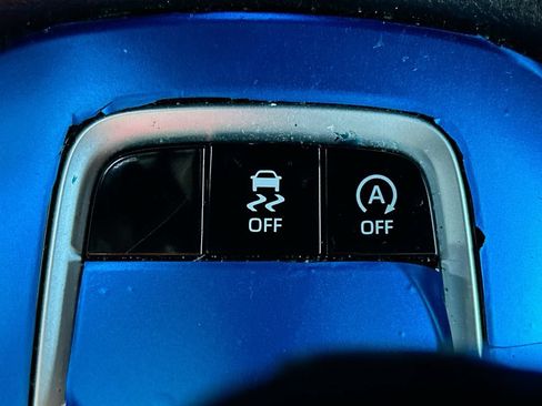 Used 2022 Toyota Corolla Cross XLE FWD image 33