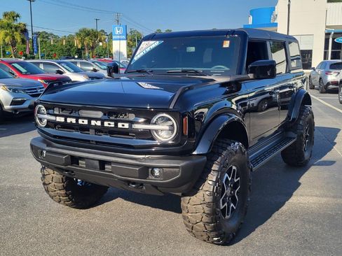 Used 2025 Ford Bronco Outer Banks AWD/4WD image 6