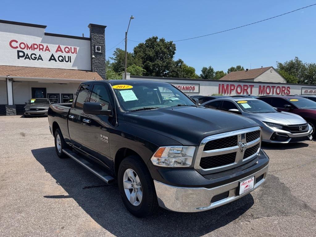Used 2017 RAM 1500 Classic SLT RWD image 3