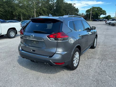 Used 2017 Nissan Rogue SV FWD image 9