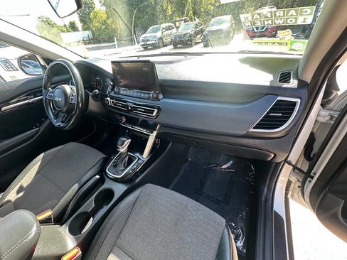 Used 2022 Kia Seltos Nightfall Edition image 23