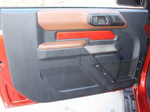 Used 2022 Ford Bronco Outer Banks image 17