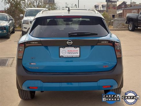 Certified 2025 Nissan Kicks SR w/ Interior Electronics Package image 3