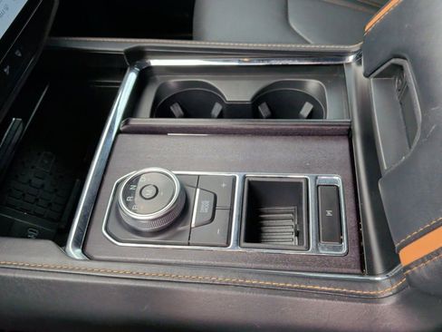 Used 2022 Ford Expedition Platinum RWD image 35