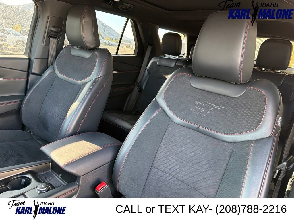Used 2026 Ford Explorer ST w/ Sun And Sound Package AWD/4WD image 32