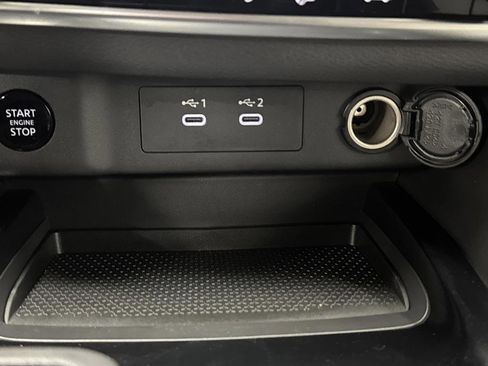 Used 2025 Nissan Rogue SV image 21