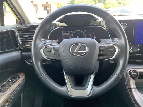 Used 2024 Lexus NX 250 FWD w/ Towing Package (2000 Lbs) image 18
