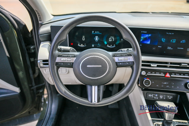 Certified 2025 Hyundai Tucson SEL AWD/4WD image 12