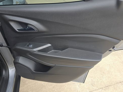 Used 2025 Chevrolet Trax RS w/ Driver Confidence Package image 22