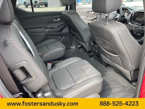 Used 2023 Chevrolet Traverse RS image 21