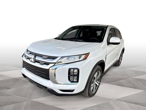 Used 2025 Mitsubishi Outlander Sport AWD image 4