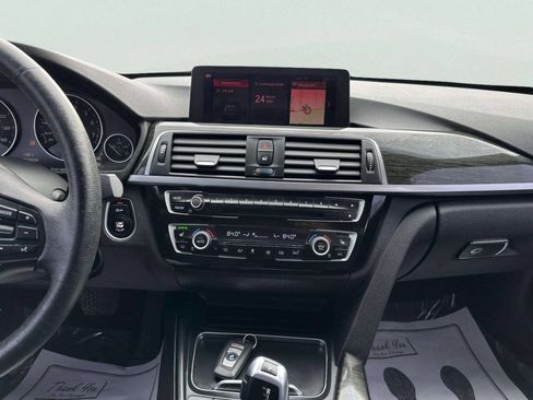 Used 2018 BMW 320i xDrive Sedan image 19