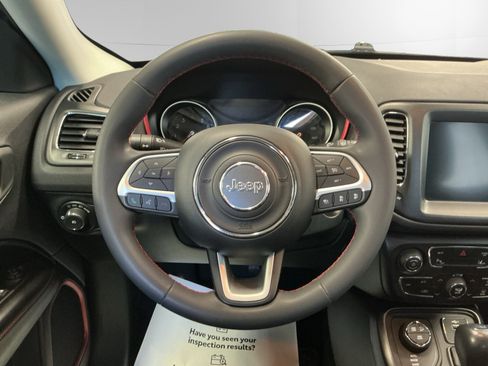 Used 2021 Jeep Compass Trailhawk AWD/4WD image 12