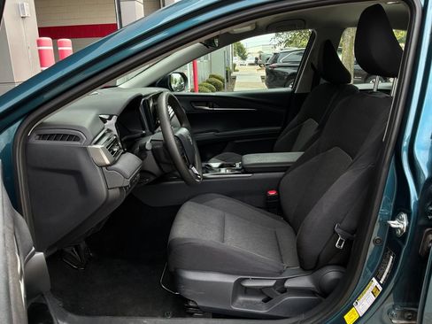 Used 2026 Toyota Camry LE FWD image 10