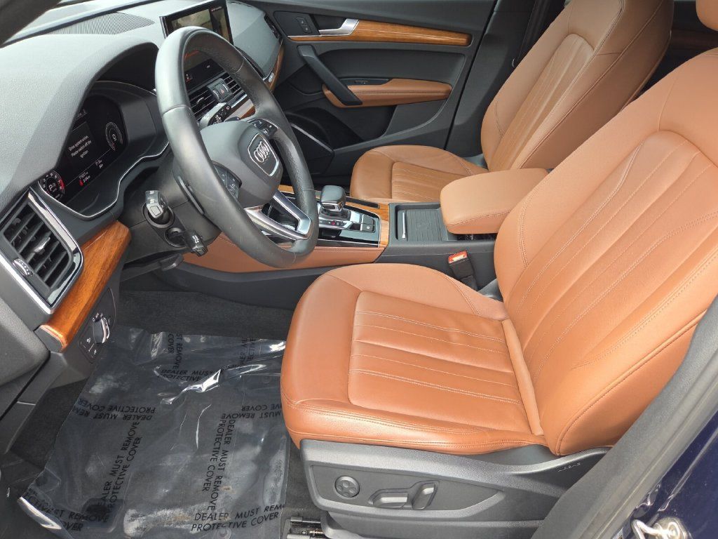 Used 2021 Audi Q5 Premium w/ Premium Plus Package AWD/4WD image 10