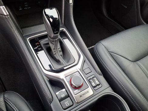 Certified 2022 Subaru Forester Limited image 9