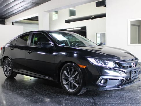 Used 2019 Honda Civic EX image 1