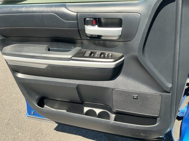 Used 2018 Toyota Tundra Limited w/ Limited Premium Package AWD/4WD image 27