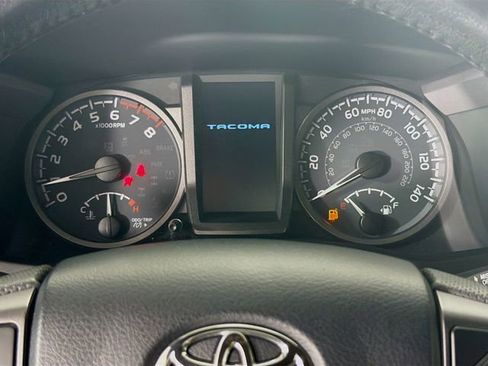Used 2023 Toyota Tacoma TRD Sport AWD/4WD image 17