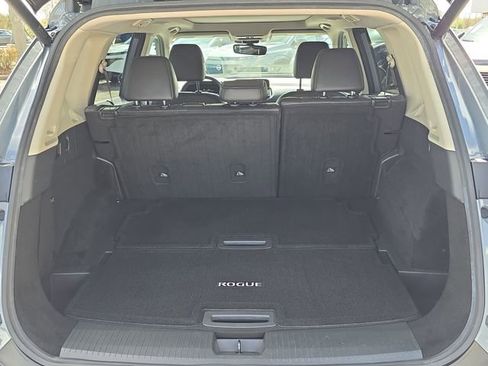 Certified 2021 Nissan Rogue Platinum image 9