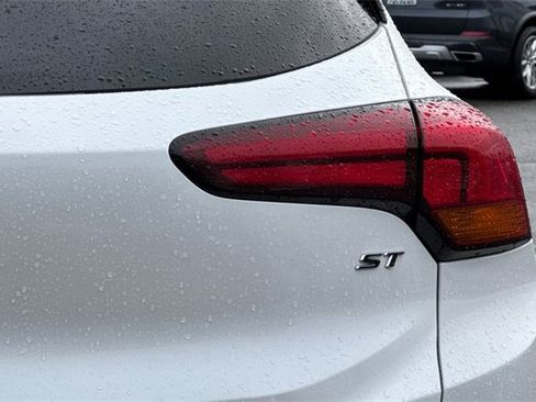 Used 2022 Buick Encore GX Preferred w/ Sport Touring Package image 48