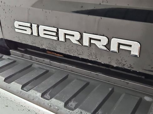 Used 2018 GMC Sierra 1500 SLT image 12