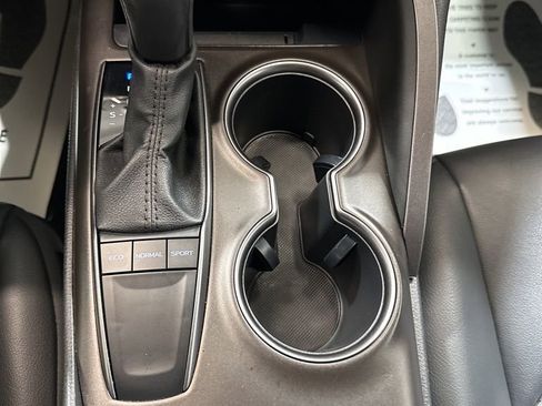 Used 2023 Toyota Camry SE image 33