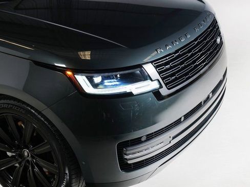 Used 2023 Land Rover Range Rover SE image 29
